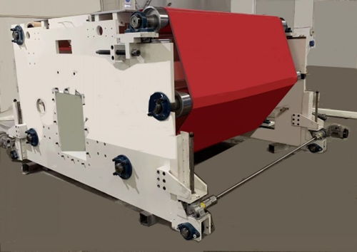 高效熔噴布擠出機(jī)械機(jī)組 科技賦能，鑄就“元寶機(jī)”新篇章